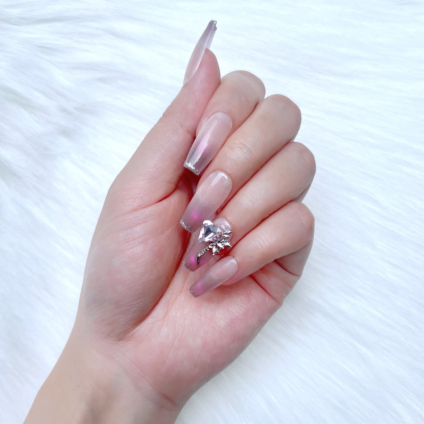 HEARTNAIL